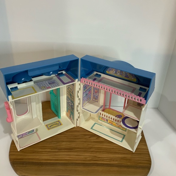 FP- Adoption Center/ Daycare/Take along. - Picture 5 of 11